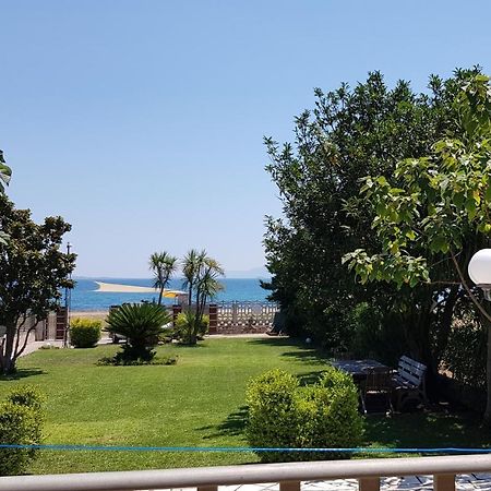 Country House By The Sea !!! Villa Karavomilos  Luaran gambar