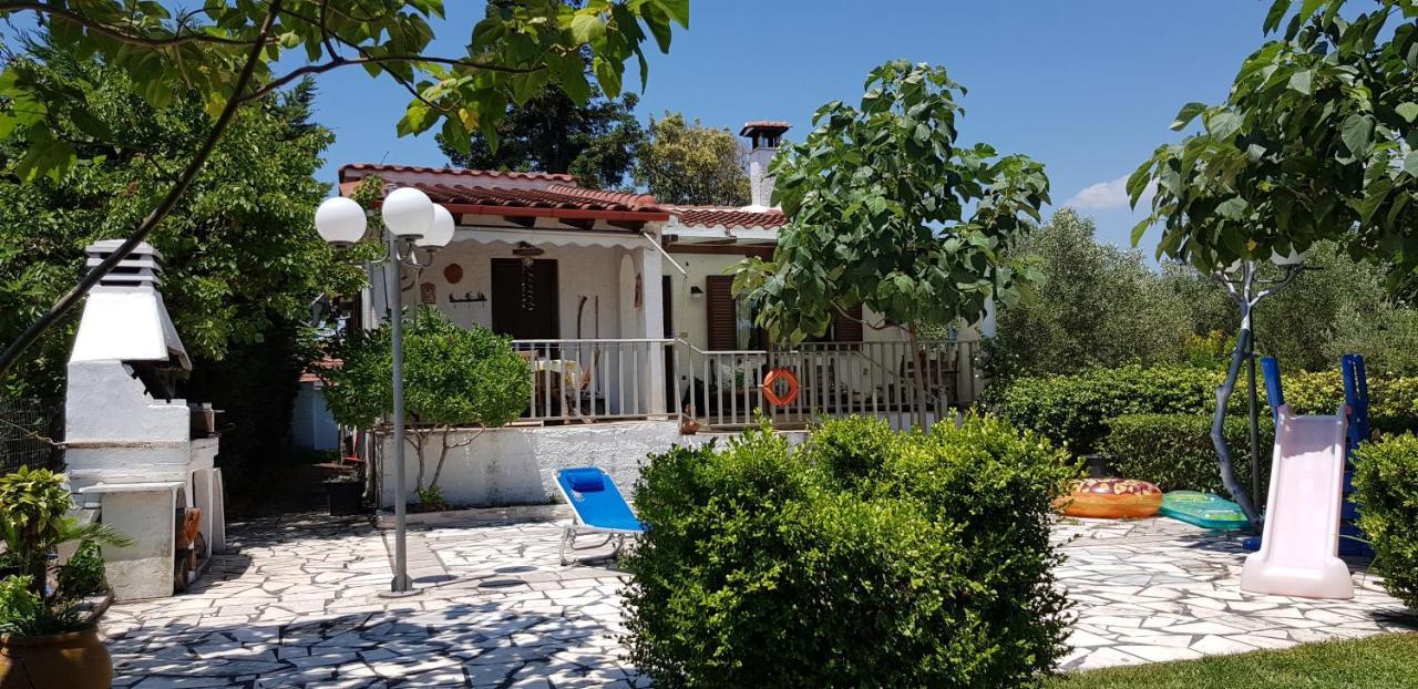Country House By The Sea !!! Villa Karavomilos  Luaran gambar
