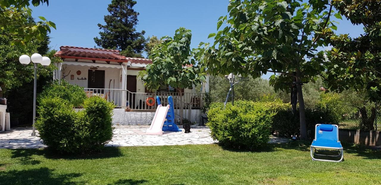 Country House By The Sea !!! Villa Karavomilos  Luaran gambar