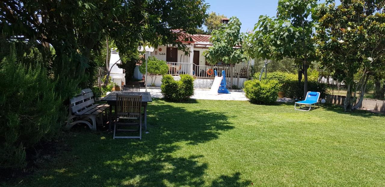 Country House By The Sea !!! Villa Karavomilos  Luaran gambar