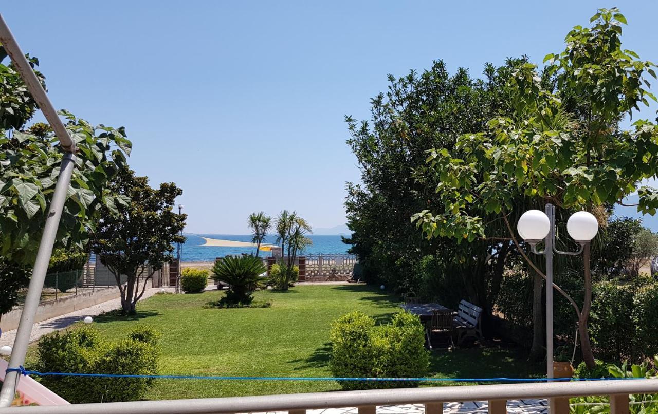 Country House By The Sea !!! Villa Karavomilos  Luaran gambar