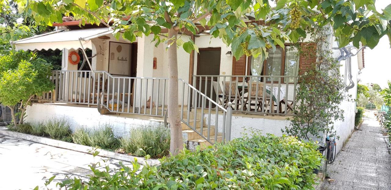 Country House By The Sea !!! Villa Karavomilos  Luaran gambar